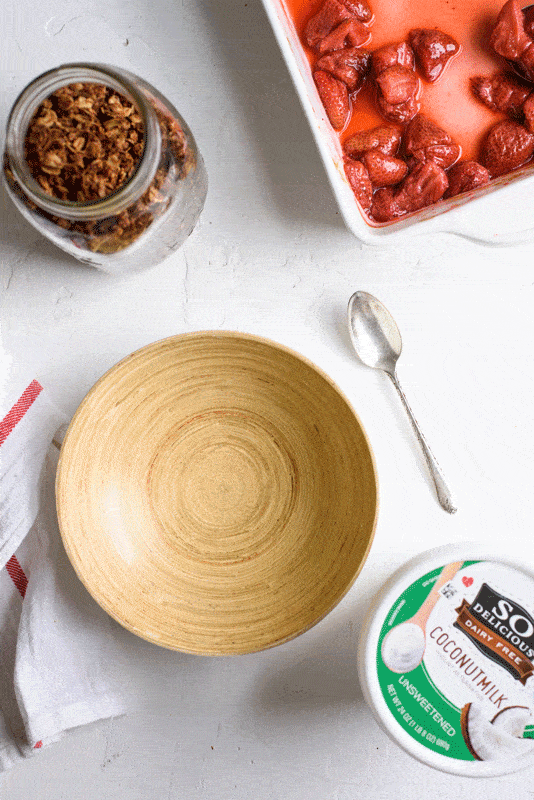 Chocolate Coconut Granola with Vegan Yogurt & Roasted Strawberries | The New Baguette