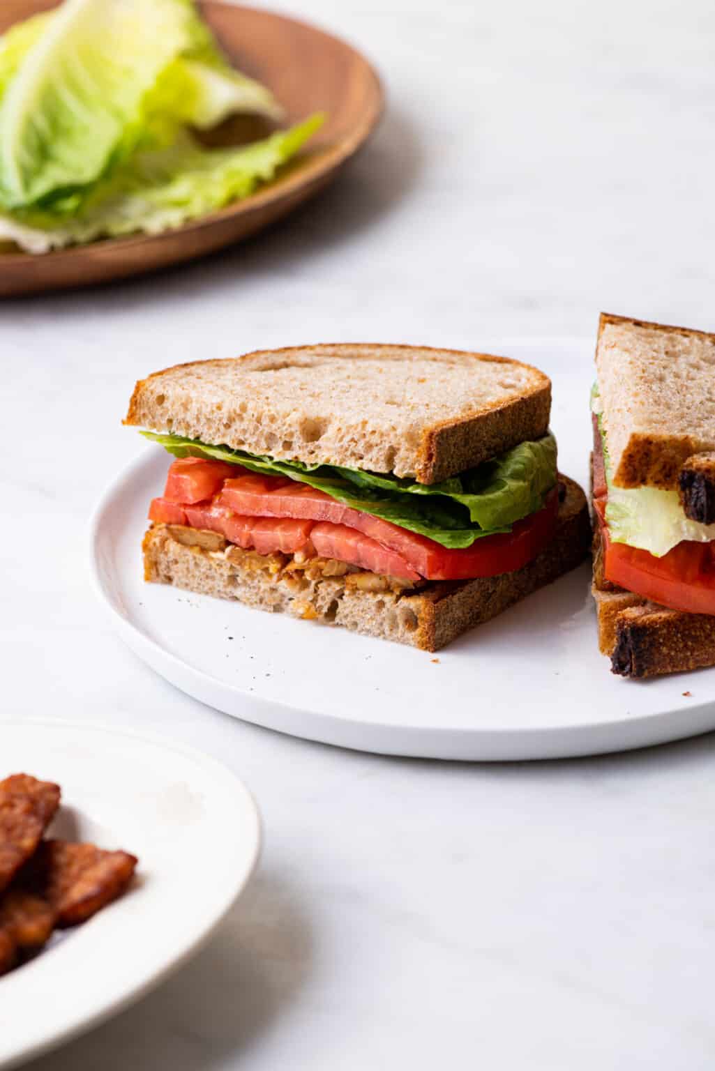 Vegan BLT with Tempeh Bacon | The New Baguette