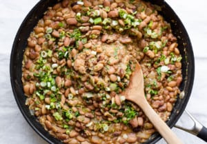 Brothy pinto beans with herbs