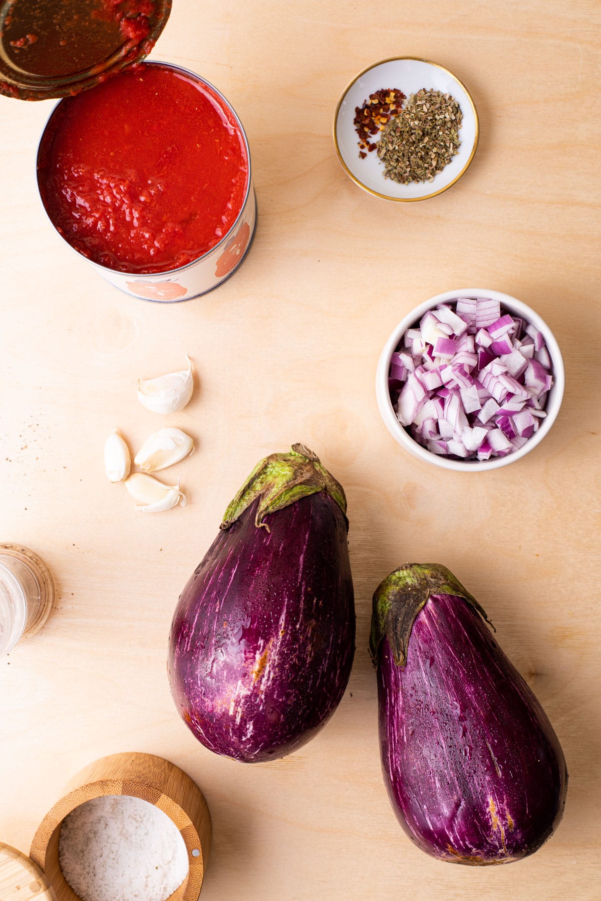 Ingredients gathered to make tomato eggplant stew.