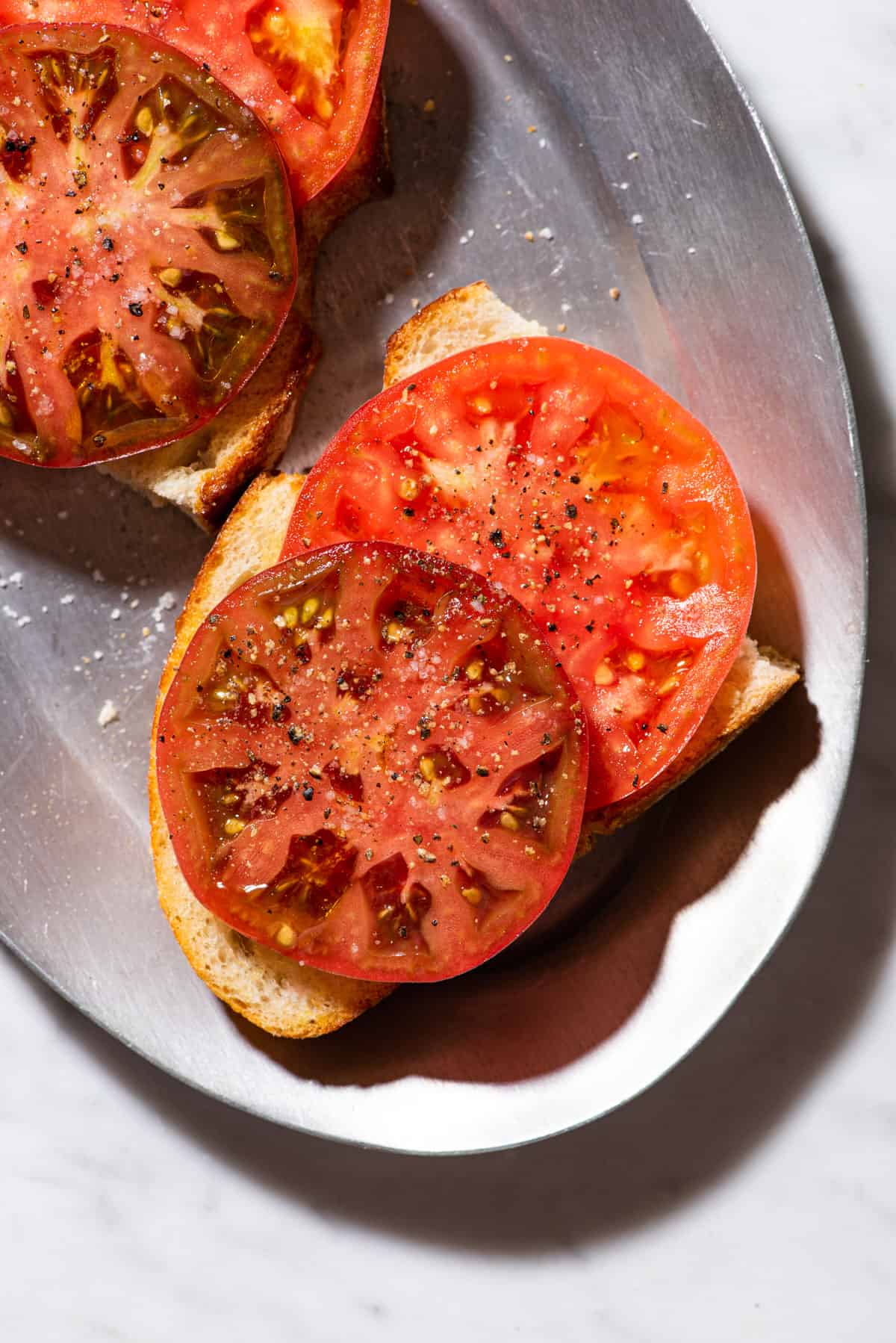 Garlicky Tomato Toast - The New Baguette