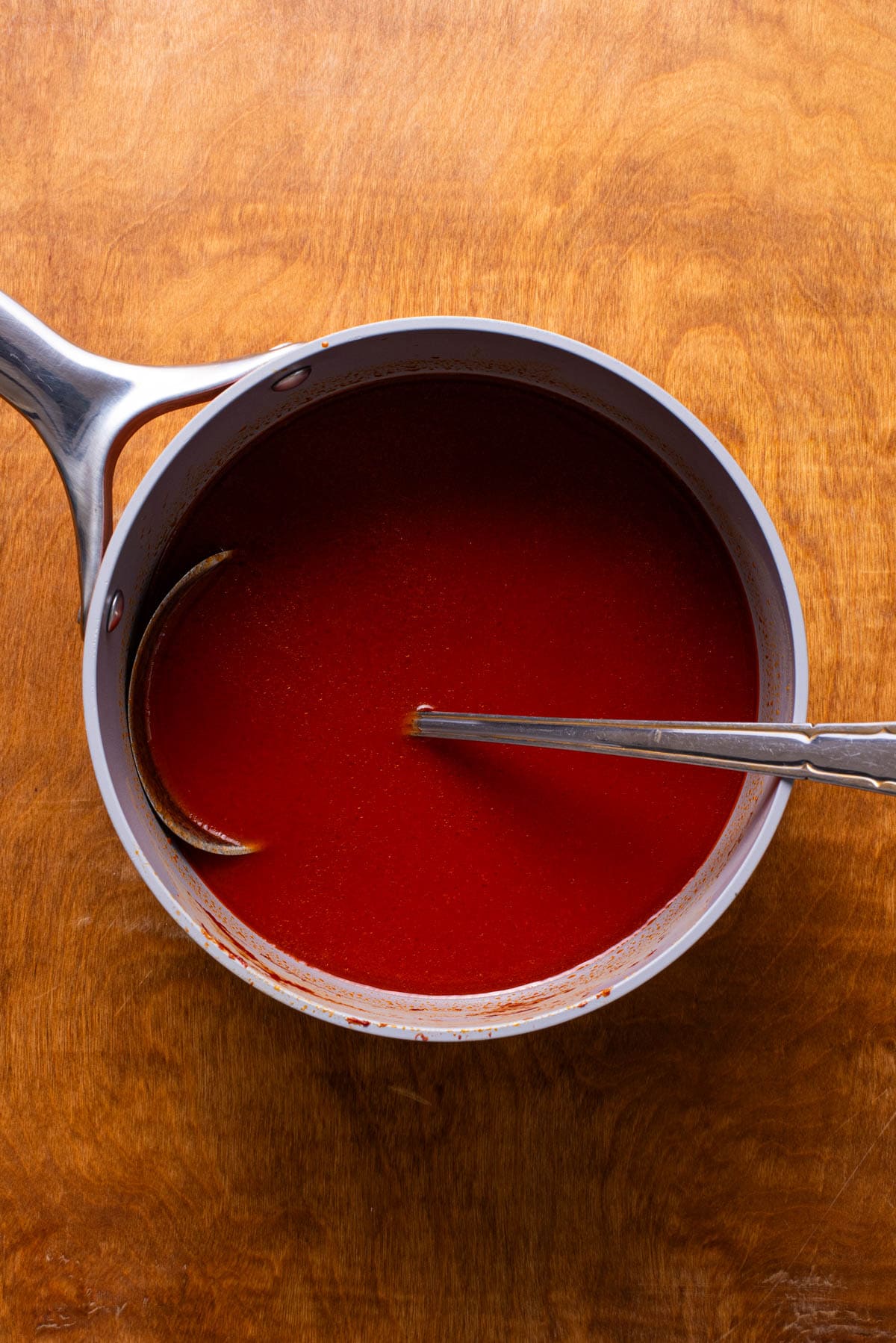 Tomato sauce in a pot.